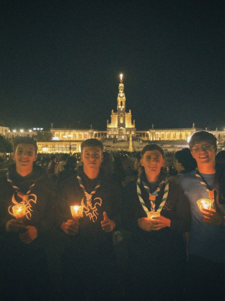 Escuteiros da Areosa participam na Peregrinação Nacional do CNE a Fátima