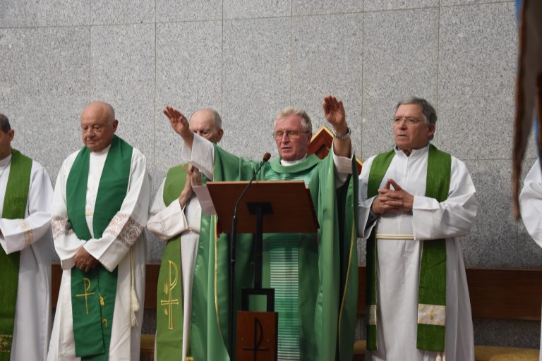 Igreja da Areosa cheia para acolher Pe. Manuel da Silva como novo pároco