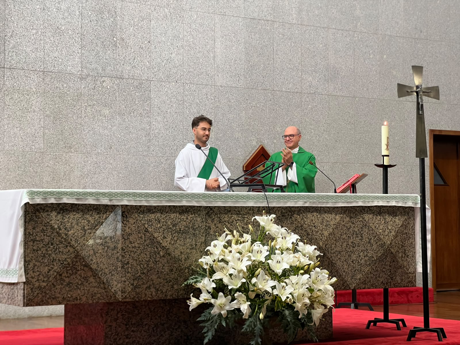 Vítor Barbosa ordenado diácono no Santuário do Coração de Maria