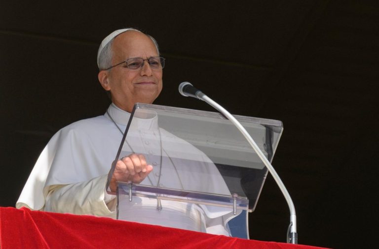 Papa Leão XIV submetido a cirurgia para retirar nódulo no pulmão